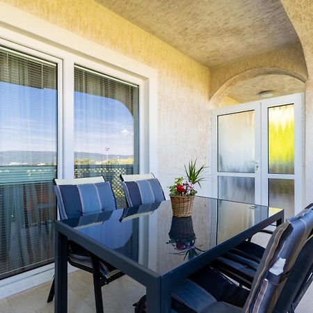 Apartment Meri Krk Town Dış mekan fotoğraf